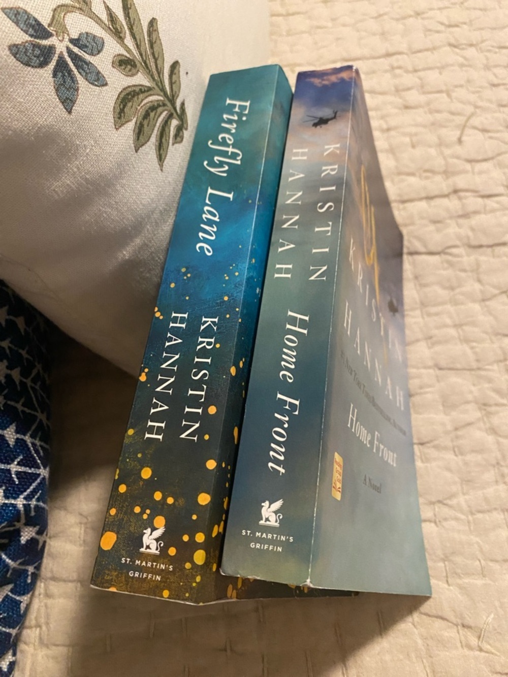 Kristin Hannah Paperback Bundle - Firefly Lane & Home Front EUC - Picture 2 of 4